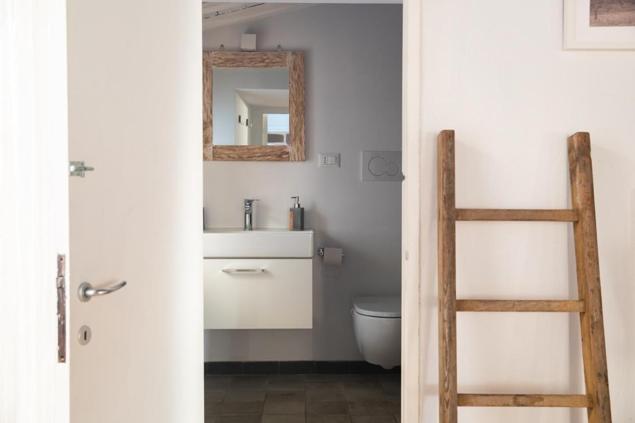 Loft Nel Borgo Apartment Bracciano  Bagian luar foto