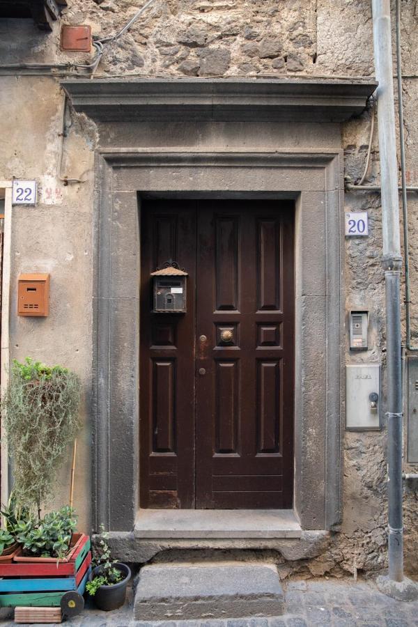 Loft Nel Borgo Apartment Bracciano  Bagian luar foto