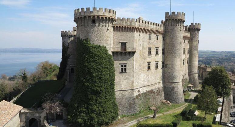 Loft Nel Borgo Apartment Bracciano  Bagian luar foto